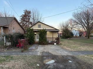906 N Boone St, Johnson City, TN 37604