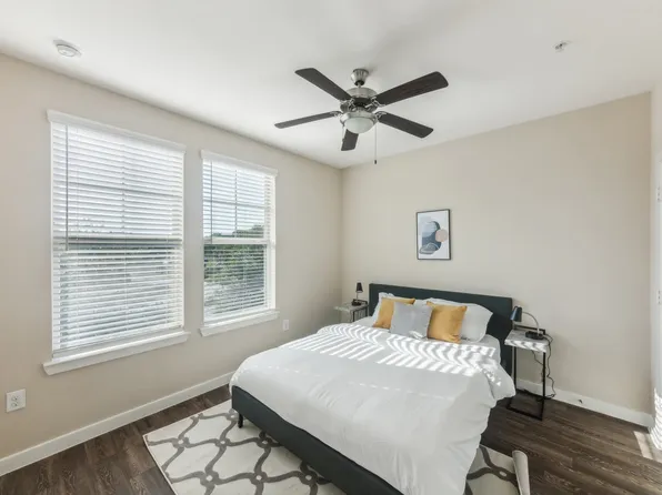 Smart Living on Cullen Apartment Homes