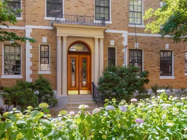 850 Massachusetts Ave APT 11, Cambridge, MA 02139