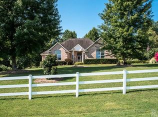 1555 Jarrett Farm Rd, Newton, NC 28658