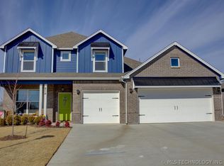 814 E Honolulu Pl, Broken Arrow, OK 74012