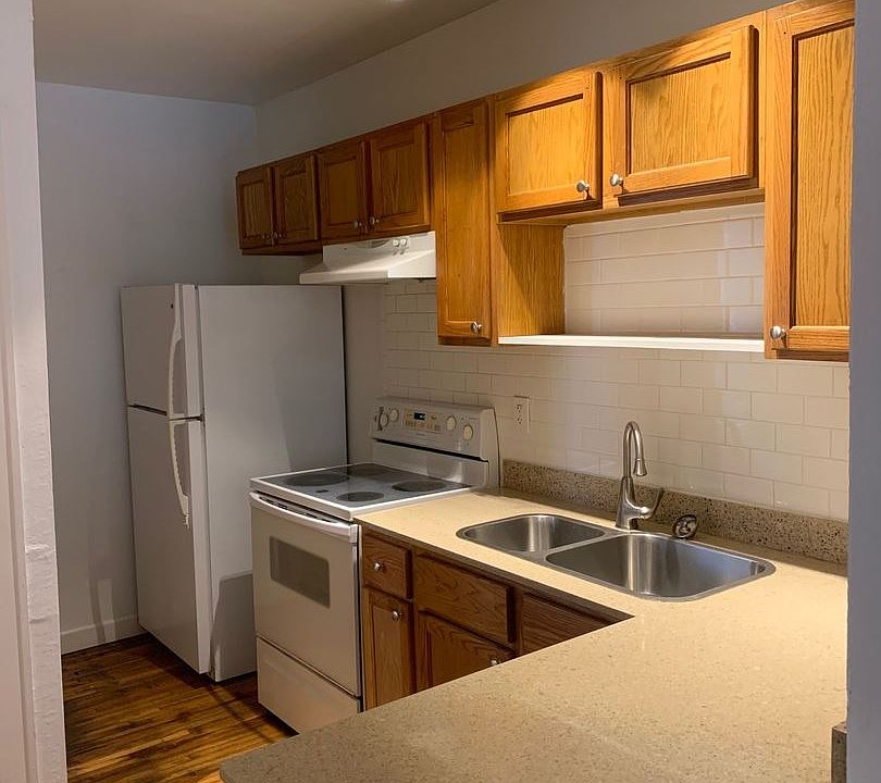 1st image of 3220 Blaisdell Ave S #14