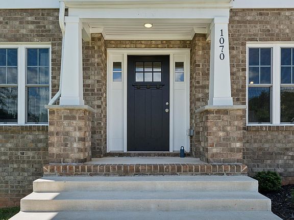 3rd image of 1070 Wild Fox Ct