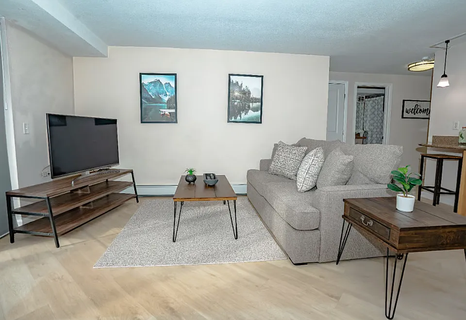 1150 Vine St #203