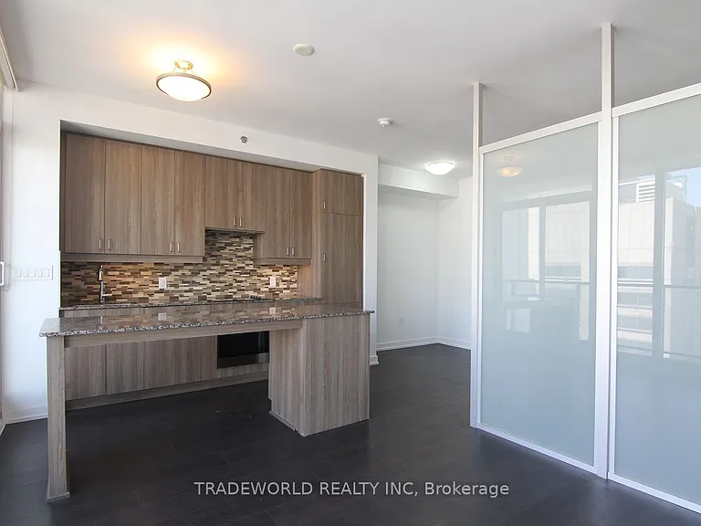 426 University Ave #2810 — Photo 5