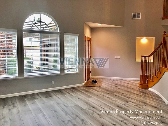 5th image of 3411 Summerfield Dr