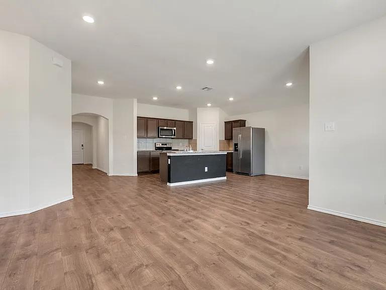 722 Windmill St — Photo 12