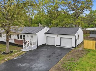20 Rushwood Dr, Egg Harbor Township, NJ 08234