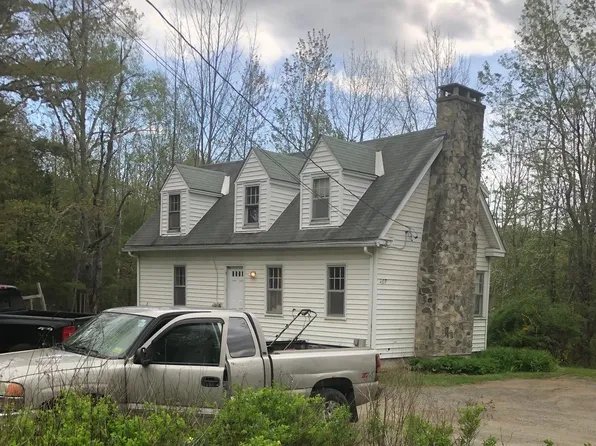 207 Stillwater Ave, Orono, ME 04473