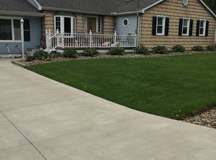 4961 Woodlawn Ave, Newton Falls, OH 44444