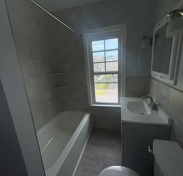 126 Woodruff Ave #2 — Photo 9