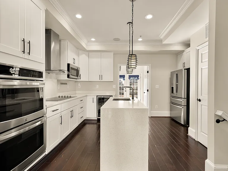 1609 Levis St NE — Photo 23