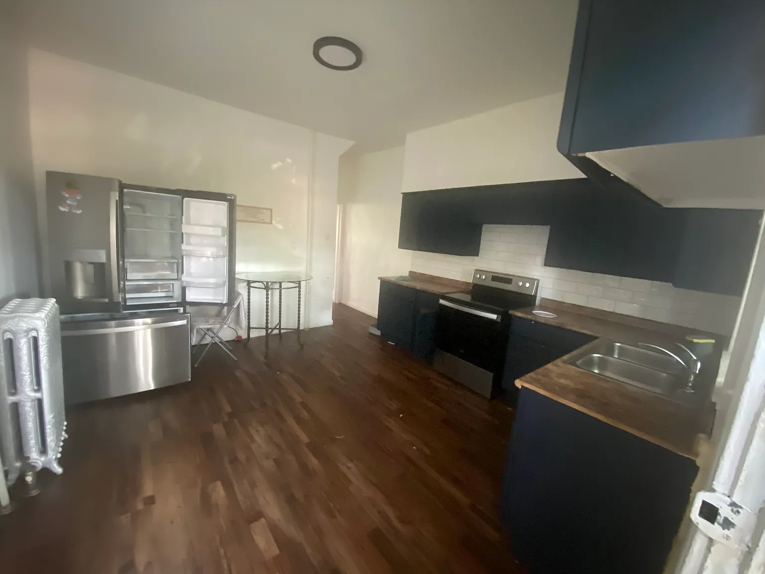 3 bed, 1400 sqft, $1,550 — Photo 3