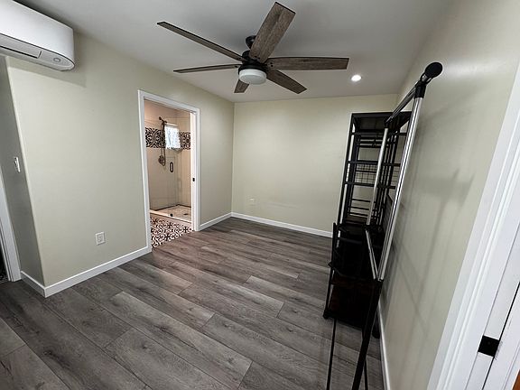 2nd image of 2-3925 Stanford Dr Unit 2