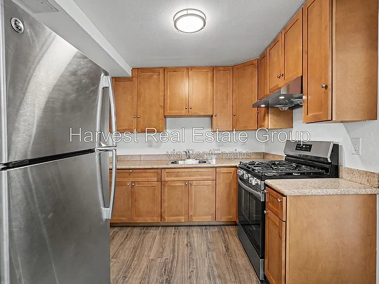 812 Chester St — Photo 8