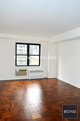 Rented by Bond New York | media 3