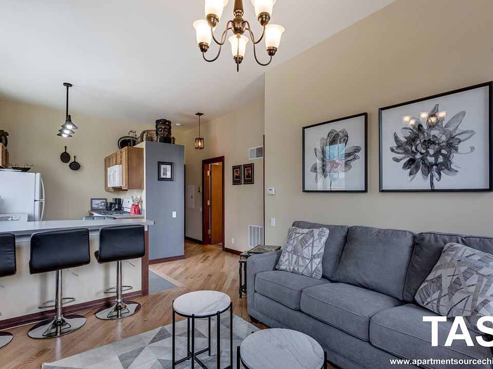 1st image of 645 W Grand Ave APT 3F