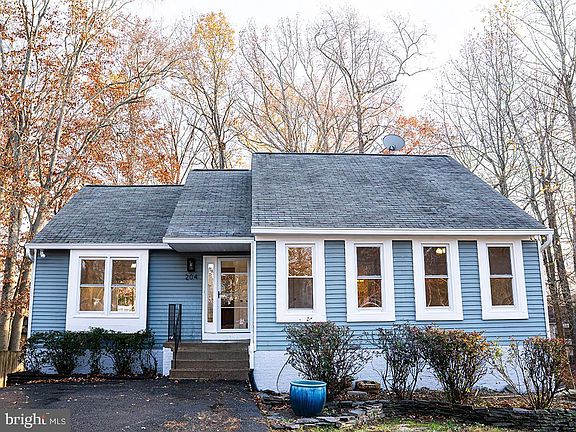 2nd image of 204 Coldspring Dr
