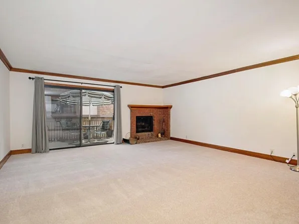 8850 Villa La Jolla Dr Unit 201, La Jolla, CA 92037