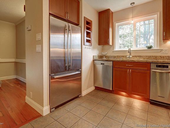5th image of 10601 Makushin Bay Cir