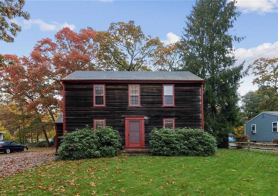 1st image of 28 Winchester Dr