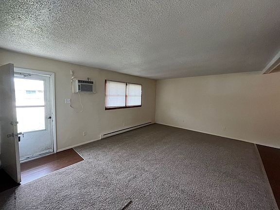 5th image of 561 E Ross Ln APT C5