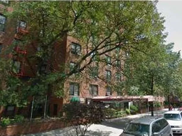 1577 East 17th Street image 9 of 9