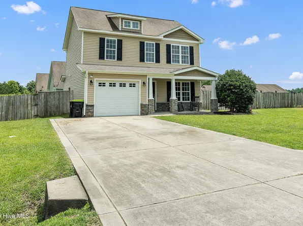 203 Mccain Street, Beulaville, NC 28518