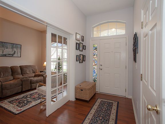 3rd image of 933 S Garden Lake Dr