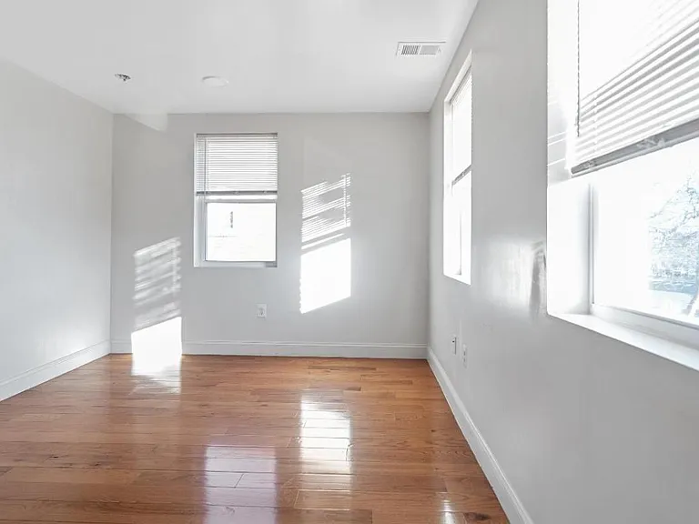 212 Orange St SE #4 — Photo 9