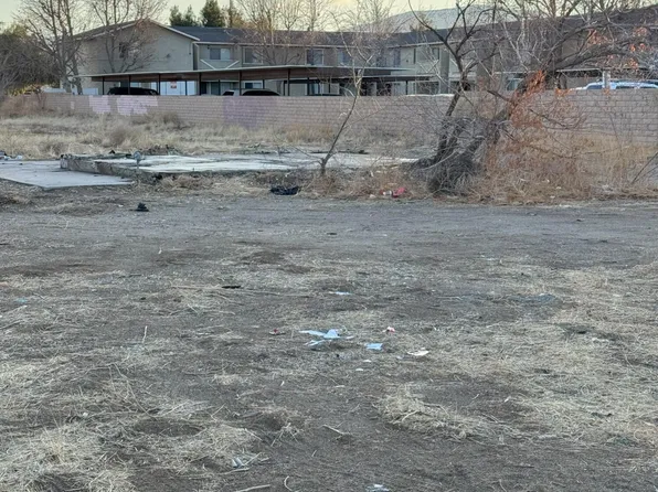 1326 E Avenue Q, Palmdale, CA 93550