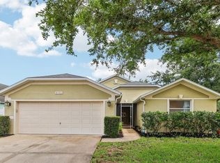 4181 Waltham Forest Dr, Tavares, FL 32778