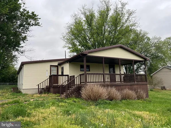 107 Sawmill Ct, Charles Town, WV 25414