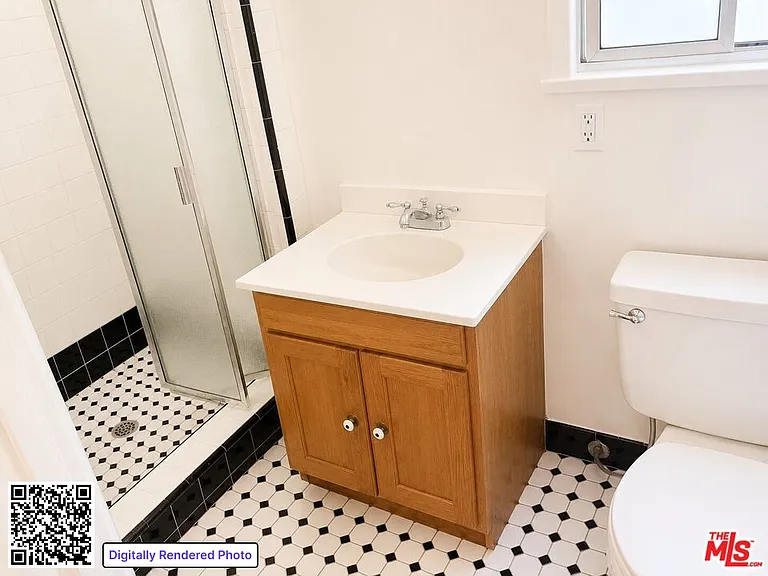 220 S Palm Dr — Photo 10