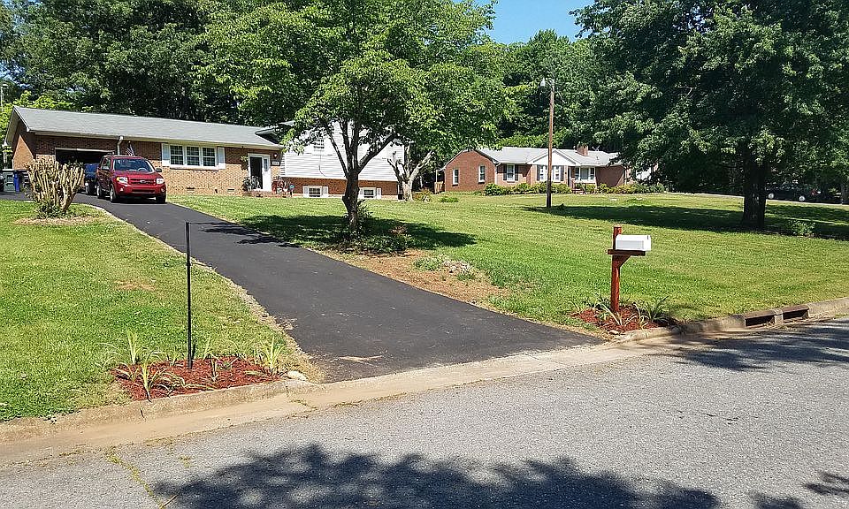 2nd image of 4810 Gladwyn Dr