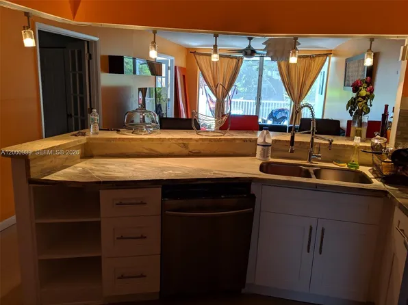 1660 NE 191st St #1041, Miami, FL 33179