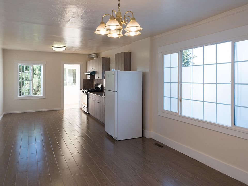 1st image of 30 Peoria St #2