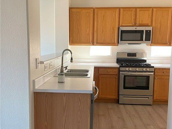 2nd image of 560 Mountain Links Dr
