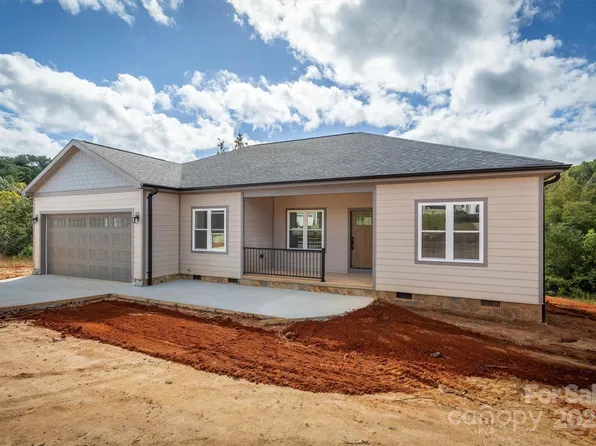 2402 Saratoga Run, Morganton, NC 28655