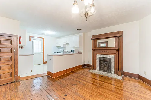 710 Phillips Ave #2 Photo 1