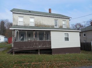 32 3rd St, Alverda, PA 15710