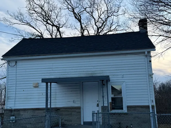 10 Sacramento St, Providence, RI 02909