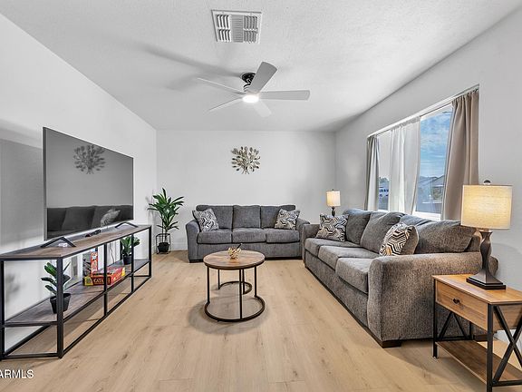 4th image of 1510 W 7TH Drive