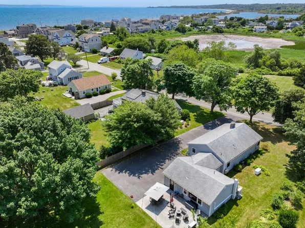 300 Walker Street, Falmouth, MA 02540