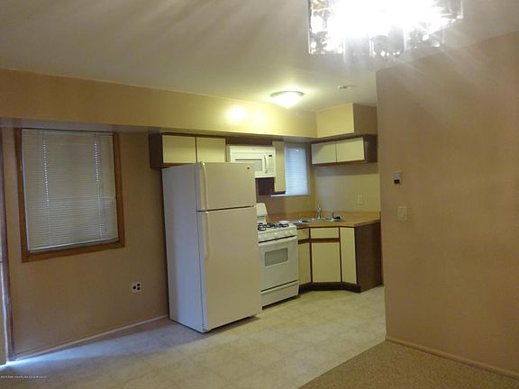 3rd image of 48 Corona Ave
