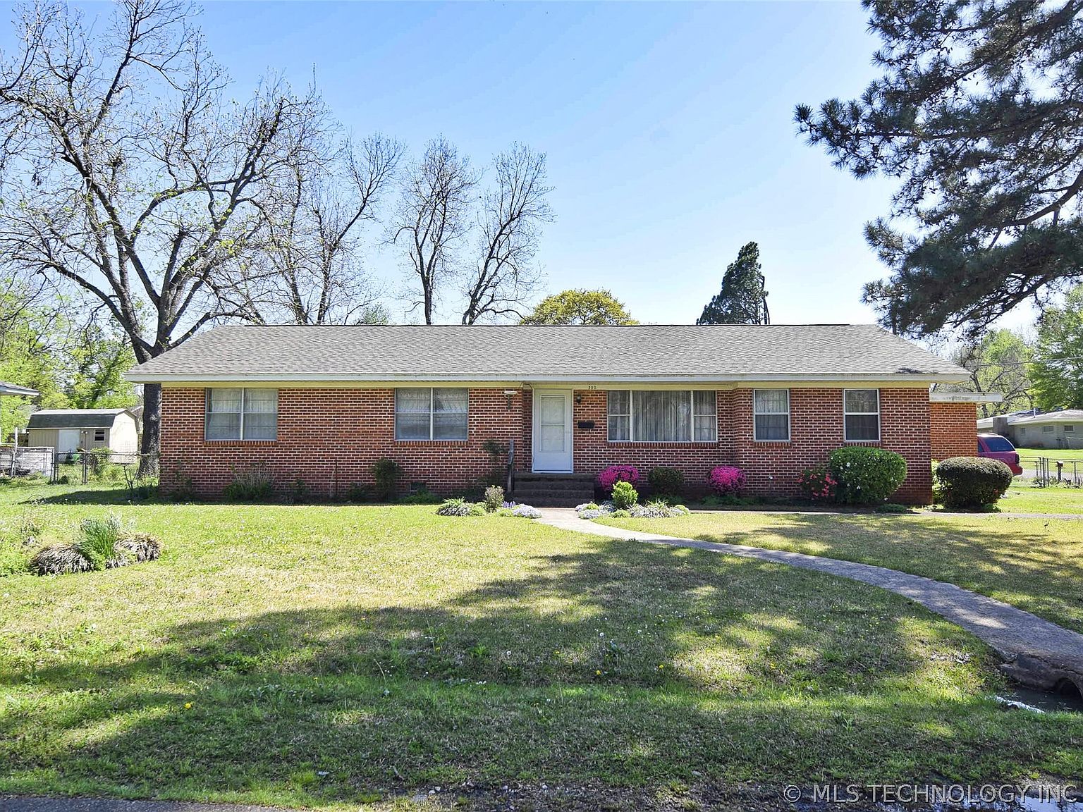 302 E Rosewood St, Hugo, OK 74743 Zillow