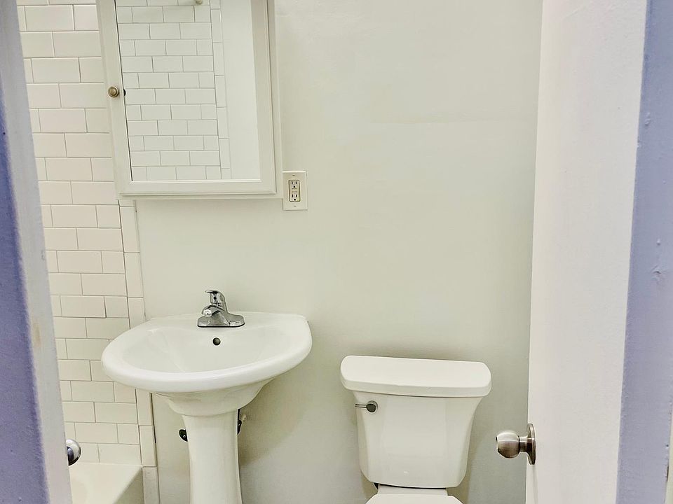 2nd image of 46 Davis Ave #3