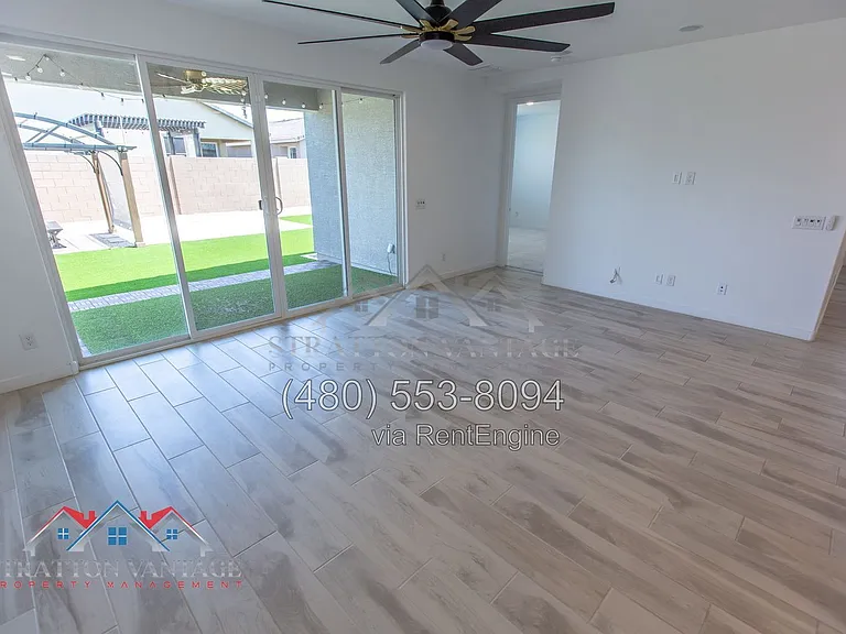 4204 E Enmark Dr — Photo 29