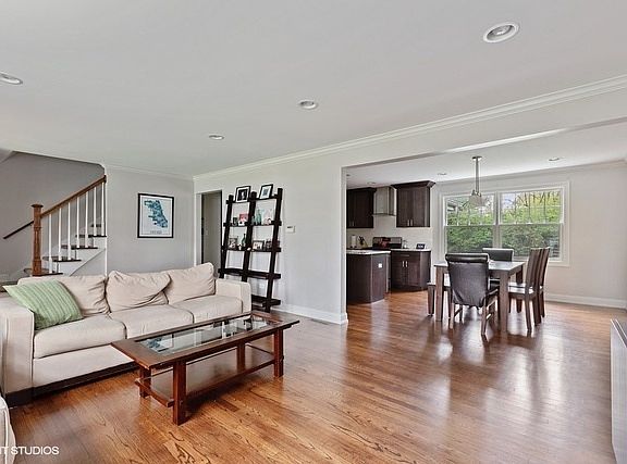 3rd image of 1700 Longvalley Dr