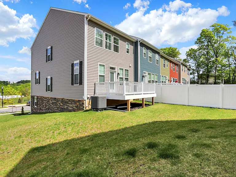 11301 Carobel Ct — Photo 29